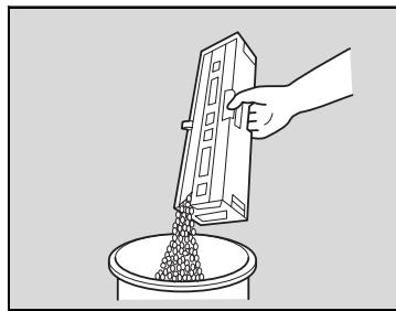 KONICA MINOLTA C250P - Pour vider le réceptacle des déchets de perforation de l'unité de finition FS-603 - 3