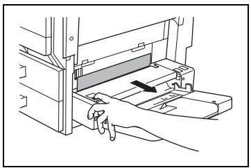 KONICA MINOLTA DI3510 - Retrait d'un serrage dans le plateau d'introduction multi-feuilles - 2