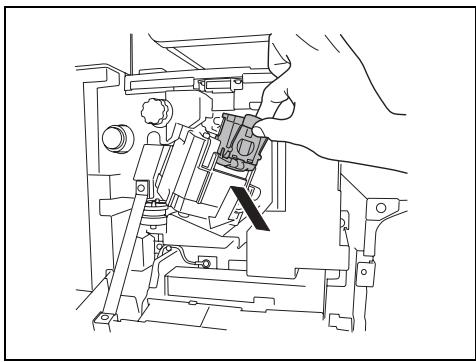 KONICA MINOLTA DI3510F - Pour remplacer la cartouche d'agrafes destinée au module de finition - 6