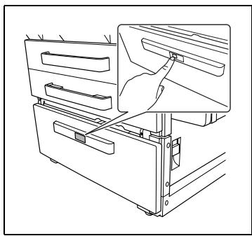 KONICA MINOLTA DI3510F - Chargement du papier dans le magasin grande capacité - 1