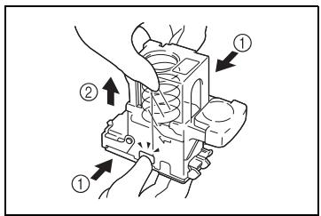 KONICA MINOLTA DI3510F - Pour remplacer la cartouche d'agrafes destinée au module de finition - 3