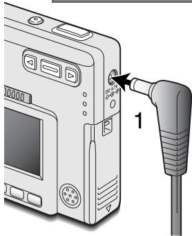 KONICA MINOLTA DIMAGE X - Adptateur secteur AC-5 (vendu séparément) - 1