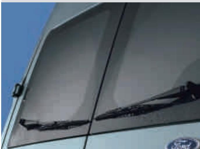 FORD TRANSIT KOMBI - Ford Transit Kombi 2 à 9 places - 5