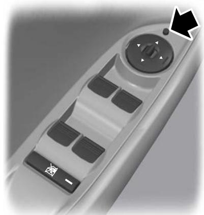 FORD C-MAX 2011 - Rabattement et déploiement manuels - 1