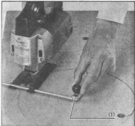 MAKITA 4300BA - Plunge cutting - 1