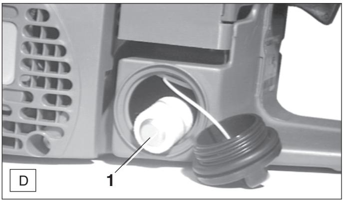 MAKITA DCS540 - Replacing the fuel filter - 1