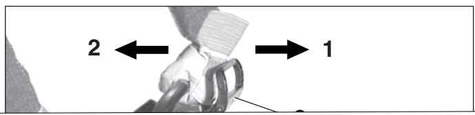 MAKITA DCS540 - Checking the chain tension - 2