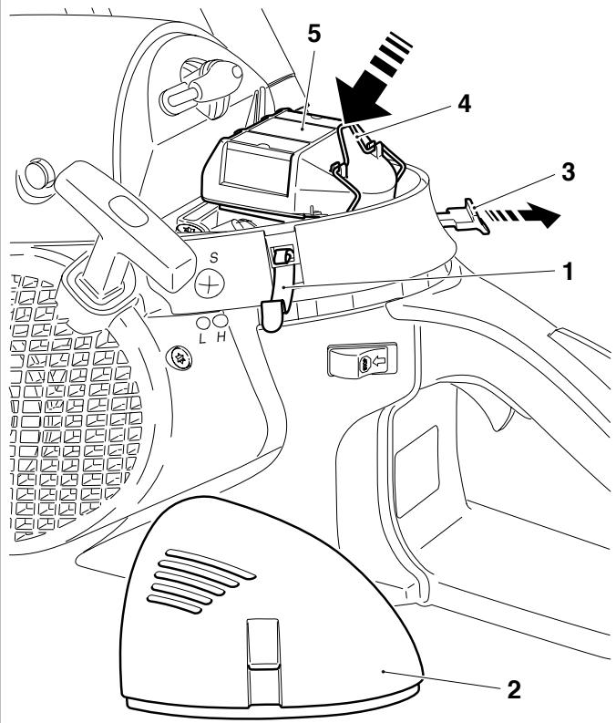 MAKITA DCS6400 - Remplacement de la crépine d'aspiration - 2