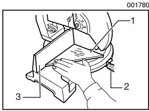 MAKITA LS1030N - Adjusting the cutting angle - 2