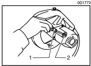 MAKITA LS1030N - Adjusting the cutting angle - 4