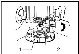 MAKITA RP2301FC - Instalacion o extracción de la fresa - 1