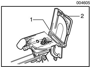 MAKITA 3901 - How to trim wall or ceiling panels - 2