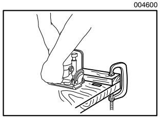 MAKITA 3901 - Pour assemblage en T uniquement - 1