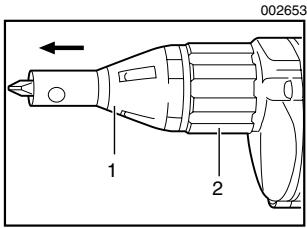 MAKITA 6823 - Instalación o extracción de la BROCA - 1