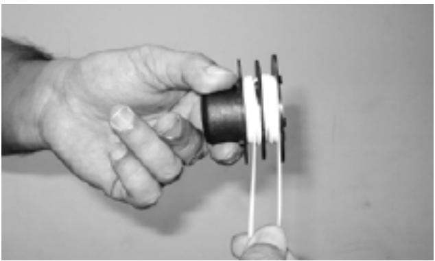 MCCULLOCH MCT2024 - 5-1. REPLACE THE SPOOL OF NYLON LINE - 5