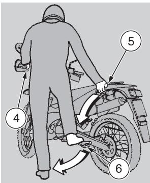 APRILIA ETX 125 - Stationnement - 2