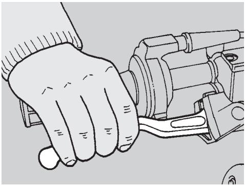 APRILIA ETX 125 - Inspection des suspensions avant et arrière - 1
