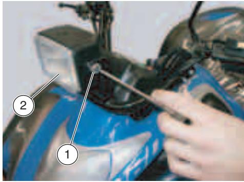 APRILIA QUASAR 180 - ADJUSTING THE VERTICAL HEADLIGHT BEAM - 1