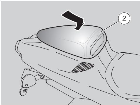 APRILIA RSV MILLE R - DEBLOCAGE/BLOCAGE DE LA PROTECTION DE FERMETURE DU COFFRE A DOCUMENTS/TROUSSE A OUTILS - 2