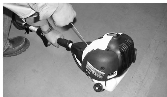 MTD MCT333707 - STARTING A WARM ENGINE - 5
