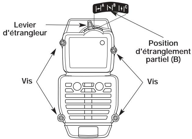 MTD RGBV3100 - Retrait du couvercle du filtre à air/silencieux - 2