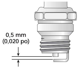 MTD RGBV3100 - Réglage de la vis de réglage de ralenti - 4