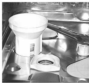 HOTPOINT-ARISTON LVR 670 - Carregamento do sal. - 1