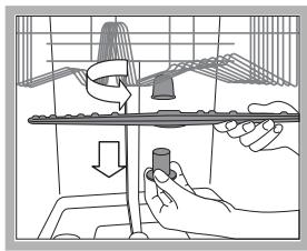 HOTPOINT-ARISTON LKF 7146 - Cleaning the sprayer arms - 1