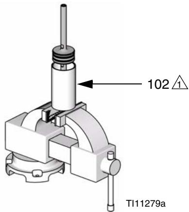 GRACO POMPES DOSEUSES - Insérez le piston dans le cylindre - 1