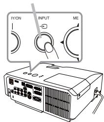 HITACHI CP-X2011N - Sélectionner un signal d'entrée - 4