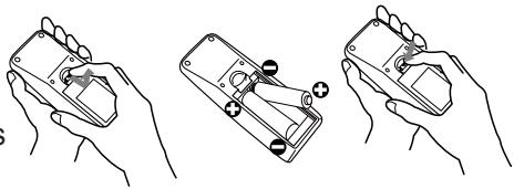 HITACHI CPX4 - Mise en place des piles - 1