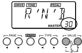 KORG AX1B - Adjusting the master level (overall volume) - 1