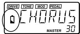 KORG AX1G - Mise en place des piles - 2