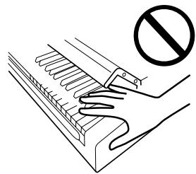 KORG LP350 - Fermeture du couvercle du clavier - 4