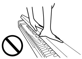 KORG LP350 - Fermeture du couvercle du clavier - 3