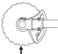 JONSERED FC 2145 S - Montage du protège-lame et de la lame déclaircissage - 4