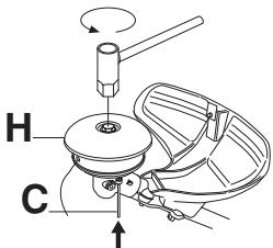 JONSERED FC 2145 S - Monteren van trimmerbeschemkap en trimmerkop Trimmy SII - 4