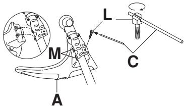 JONSERED FC 2145 S - Monteren van bladbeschemkap/ combibleschemkap, grasmaaiblad en steunschotel met kogellagers - 2