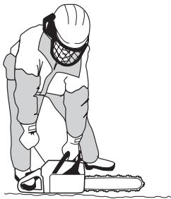 JONSERED CS 2250 S - Kontrolle der Bremswirkung - 1