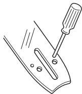 JONSERED CS 2250 S - Contrôle de la lubrification de la chaine - 2