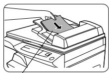 OLIVETTI COPIA 9910 - COPIES A L'AIDE DU CHARGEUR DE DOCUMENTS RECTO-VERSO (R-SPF) (uniquement modele Duplex)   HET MAKEN VAN KOPIEEN MET DE DOCUMENTINVOER- EN OMKEERFUNCTIE (R-SPF) (alleen model Duplex) - 3