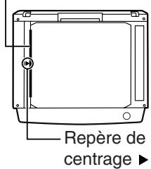 OLIVETTI D-COPIA 200D - Placez l'original face à copier vers le bas sur la vitre d'exposition. Alignez-le sur la règle et le repère de centrage (▶) de l'original. Refermez délicatement le couvercle de l'original/SPF. - 1