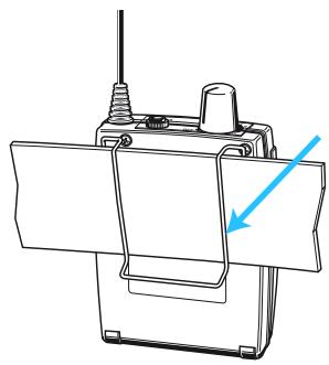 SENNHEISER EW 300 IEM G2 - Fixer le récepteur à un vêtement - 1