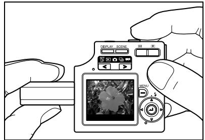 KYOCERA FINECAM SL300R - Taking Pictures - Shooting Still Images - 4