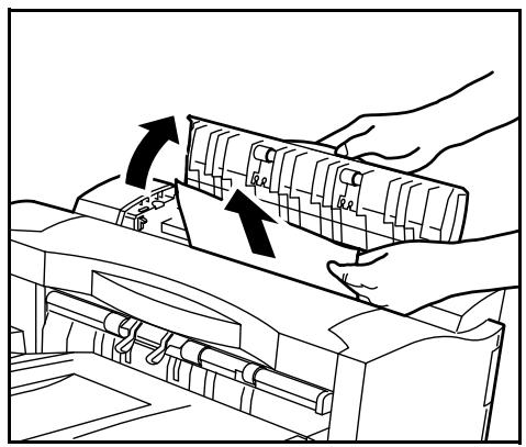 KYOCERA DF-73 - Beheben eines Papierstaus - 2