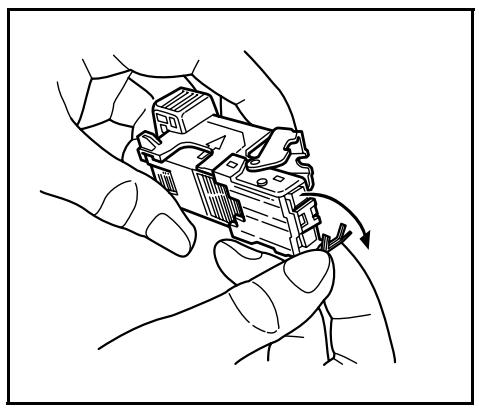 KYOCERA DF-730 - Nachfüllen von Heftklammern - 7