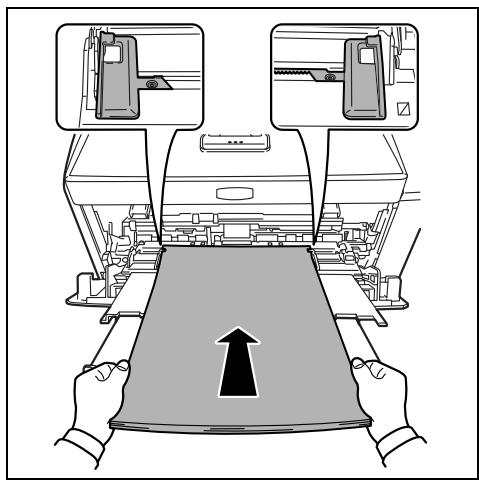 KYOCERA FS-1350DN - Chargement de papier dans le bac MF (multifonction) - 4