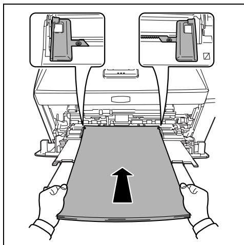 KYOCERA FS-1370DN - Chargement de papier dans le bac MF (multifonction) - 4