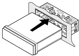 MEDION MD 82339 - Inserting the car radio - 1