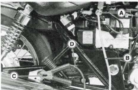 KAWASAKI ELIMINATOR 125 - Branchement des câbles de démarrage - 1